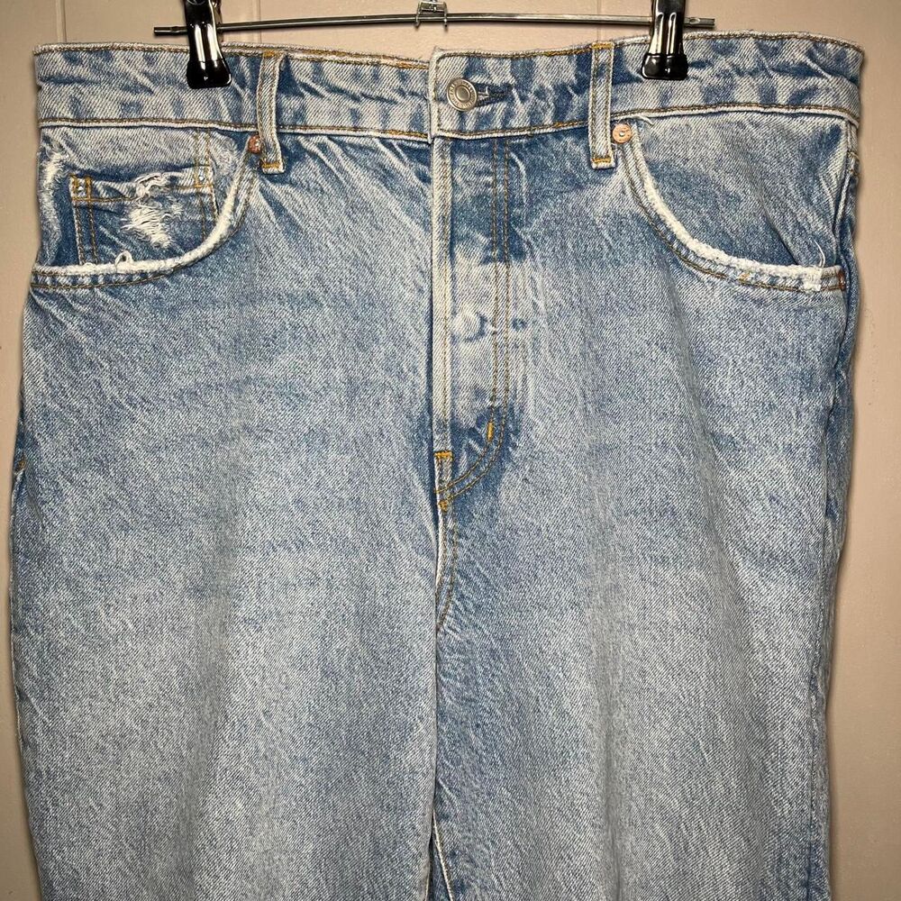 We The Free Baggy Wide Leg Size 30 Blue Jeans Distressed Waist 33” Urban Out - Picture 5 of 8